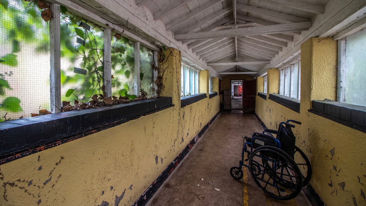 Exploring an Abandoned Hospital in the Woods - Items Left Behind