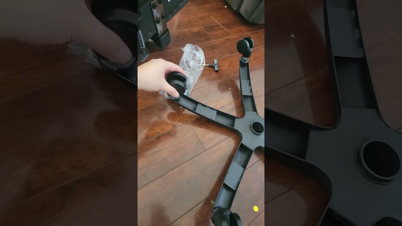 Building the Razer Iskur Gaming Chair Part 2. #assembly #razer #chair #gaming #lumbar #gamingchairs
