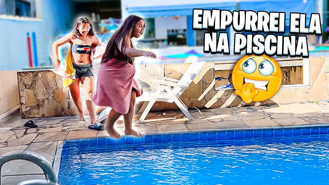 EMPURREI MINHA PRIMA NA PISCINA 💦😱 | Deu ruim demais!