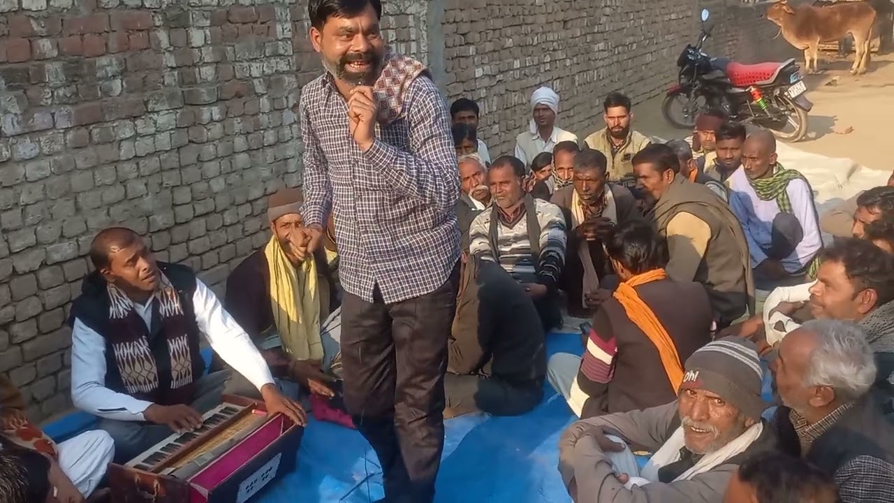 श्यामवीर ने उड़ाया सबके होश हनुमान मंदिर पर सुनाया भजन