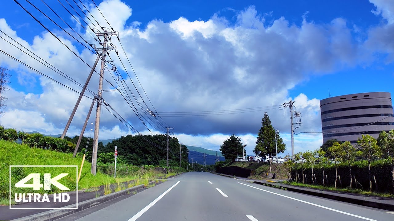 4K Sunny Day Drive Through the City in Japan