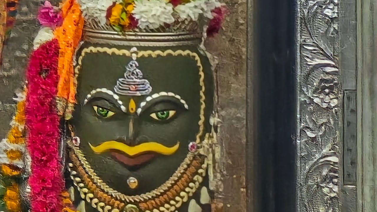 Witnessing the Divine : My Mahakaleshwar Experience 🔱🦚🕉 #mahakaleshwarujjain #devotional #travel 