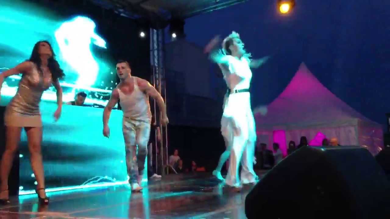Colonia - Intro & Oduzimas mi dah @ Garden Mall Dubrava LIVE 2013