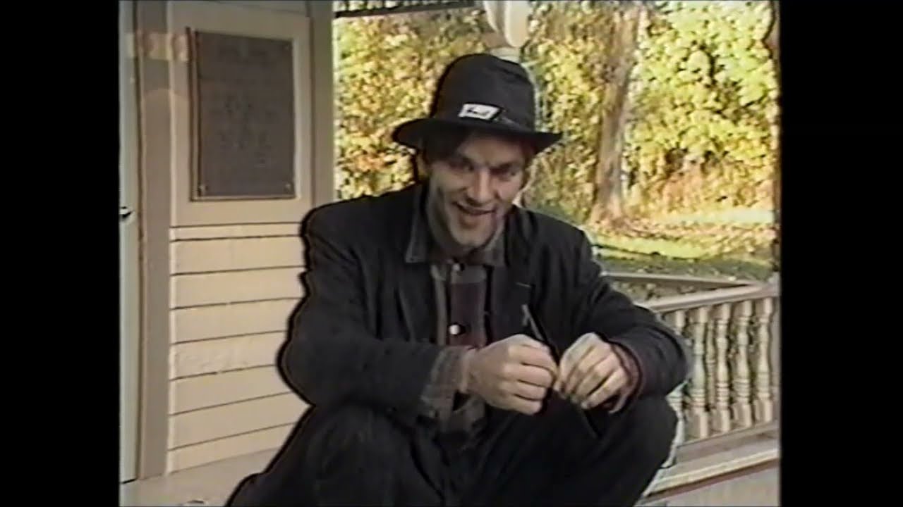 R.E.M. 1986-10-21 - MTV News, Dekalb, Illinois, USA [Michael Stipe Raw Interview Footage]