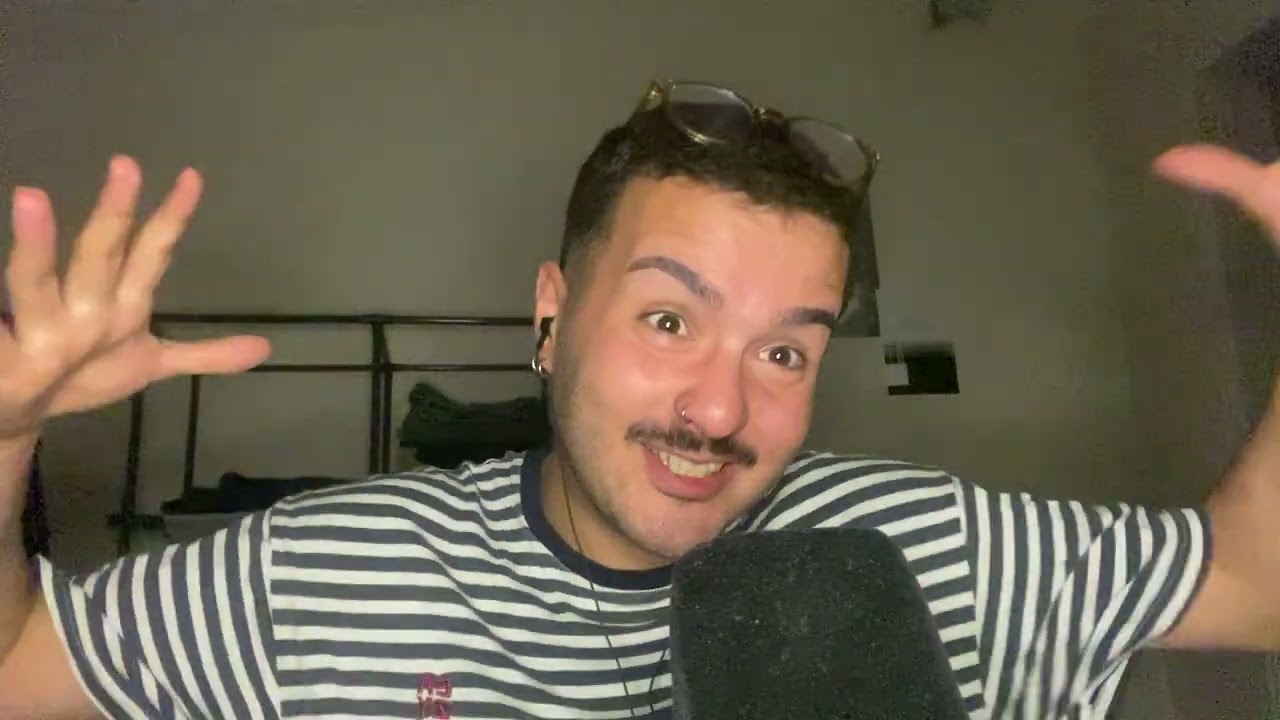 Merhaba, hadi üç buçuk soruluk tarot bakalım (Türkçe ASMR)
