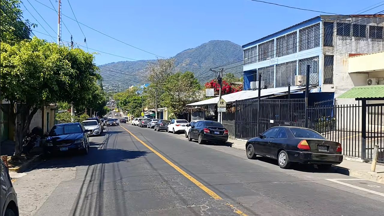 CALLE ZACAMIL DE MEJICANOS DE SAN SALVADOR EL SALVADOR 