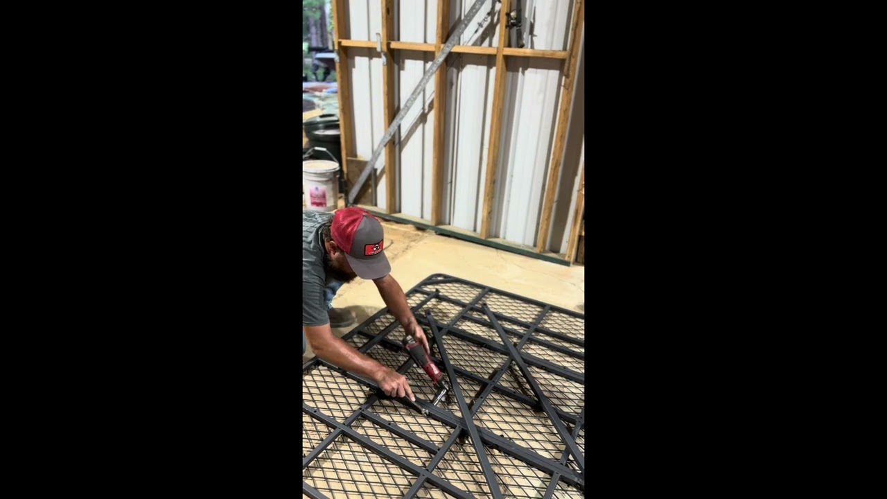 Unboxing and assembly of game winner quad pod DS stand! 🦌