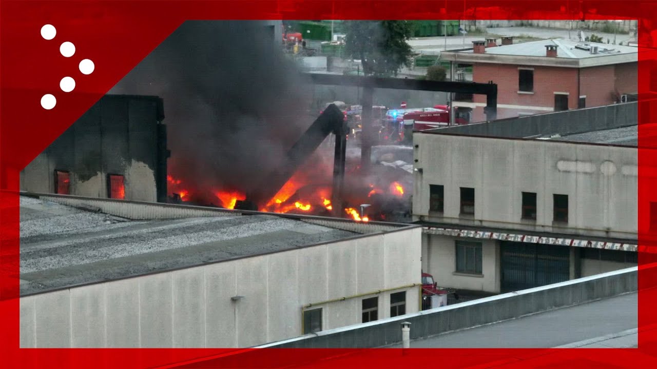 Incendio in azienda a Fidenza: le immagini dal drone
