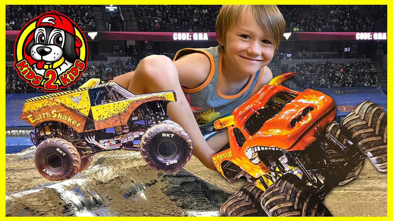 Monster Jam Toy Trucks 🏟  The GIANT At Home Backyard DIY STADIUM 🏟  ft. EL TORO LOCO & EARTH SHAKER!