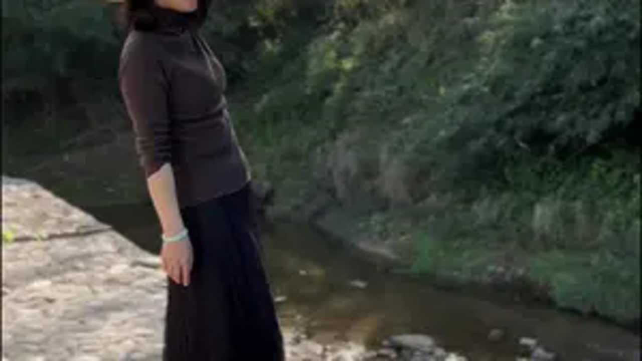 再一次来到龙门滩就为了讲这座桥的故事 龙门滩的老乡再熟悉不过的&ldquo;义渡桥&rdquo;，但是它修建于何时？为什么而修？估计知道其故事的老辈子都80有余了。这个地方叫&ldquo;大河口&rdquo;，这条&ldquo;乘潭溪&rdquo;在此汇入长江。龙门