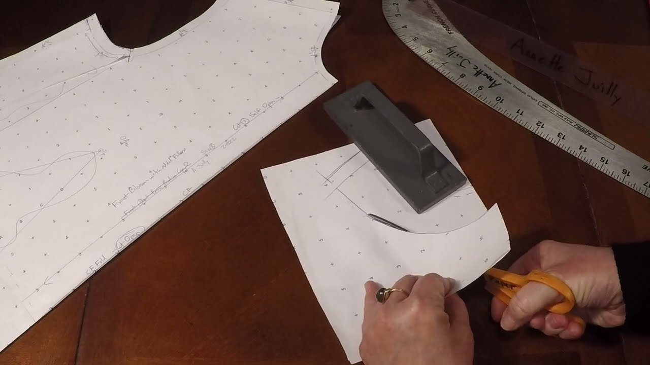 Drafting a Front Neck Facing for a Basic Bodice