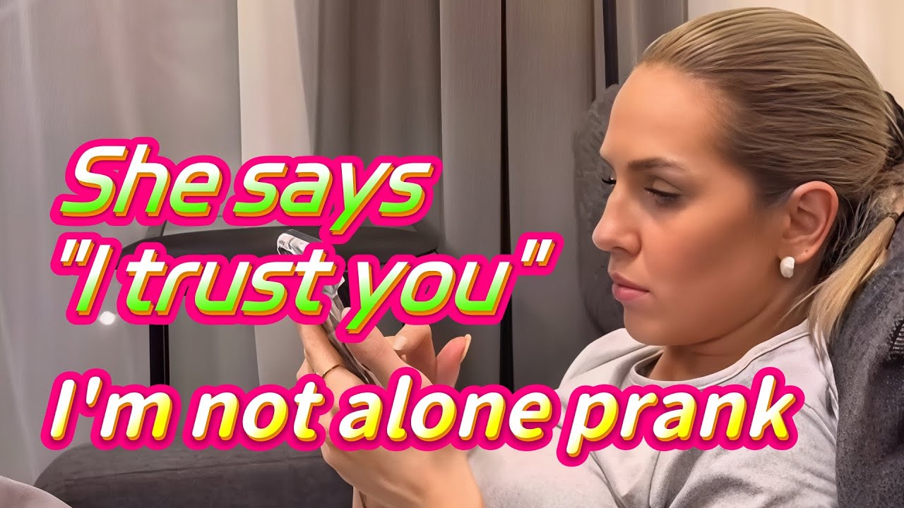 Fails Funny😄｜Wait，I'm not alone prank｜she says 
