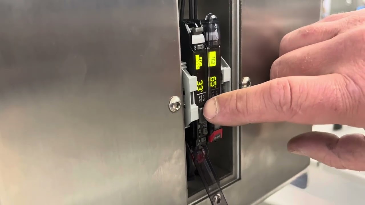 How to Adjust - Set up Keyence Fibre Optic Teach Sensor