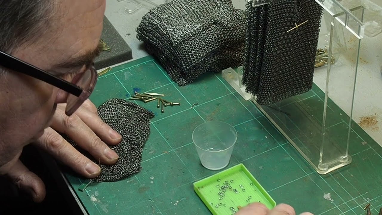 Making of the lorica hamata in 1/6 scale&hellip; mounting of the hook