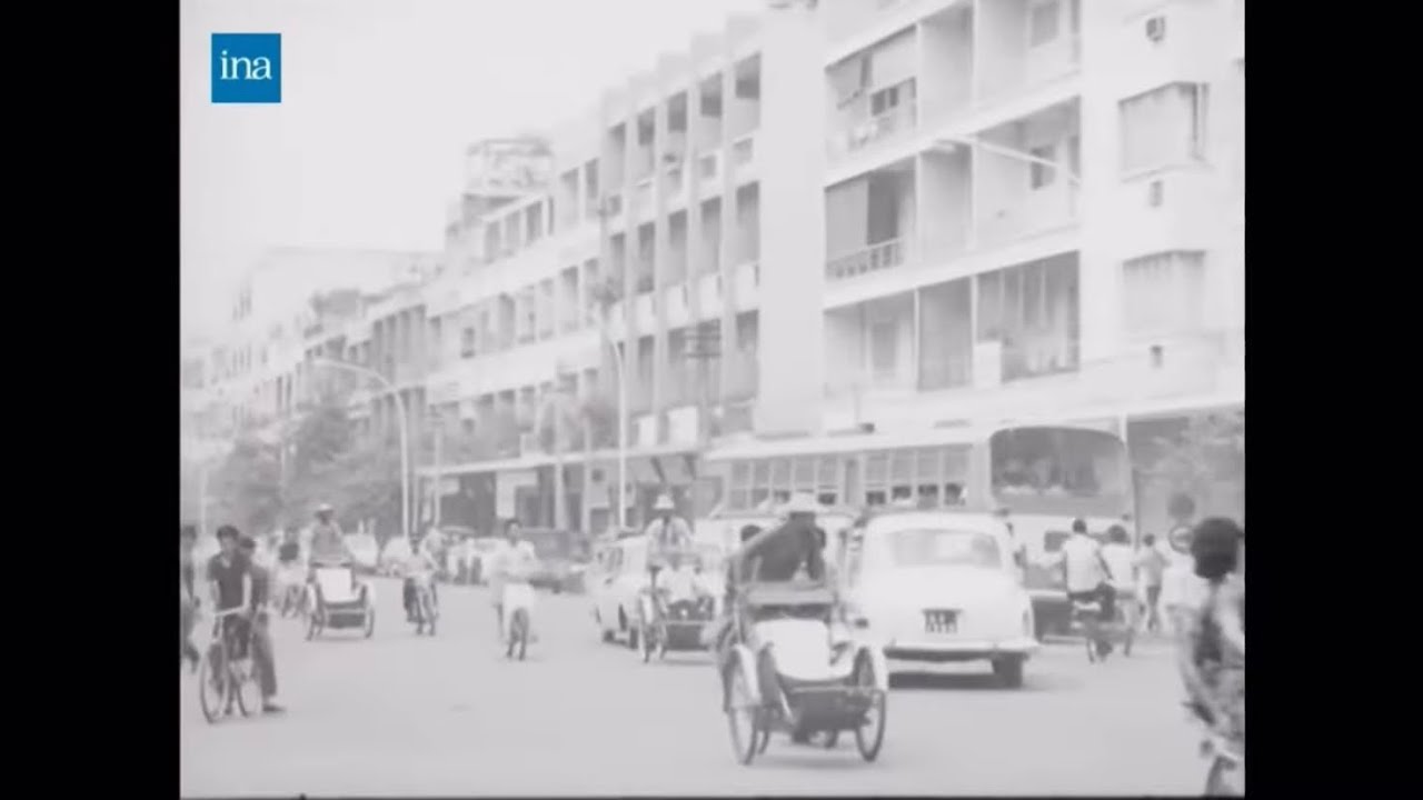 Life in Phnom Penh, Cambodia in 1974