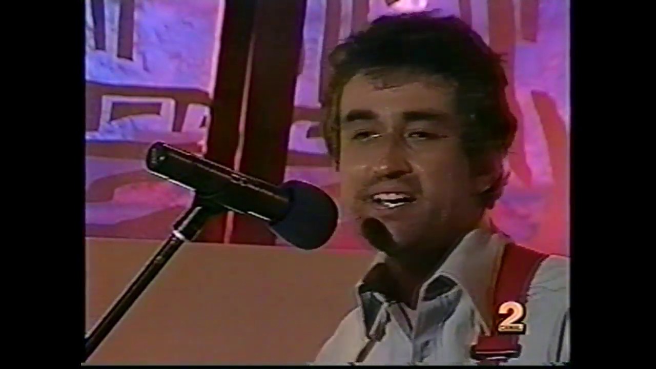 Jorge González :: 'Necesito Poder Respirar' [en vivo Plaza Italia, 1999]
