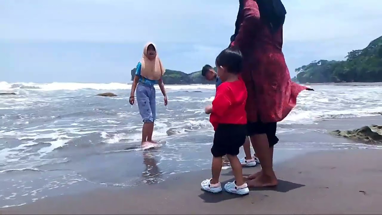 Pantai terindah ya Madasari #pantai #wonderful 