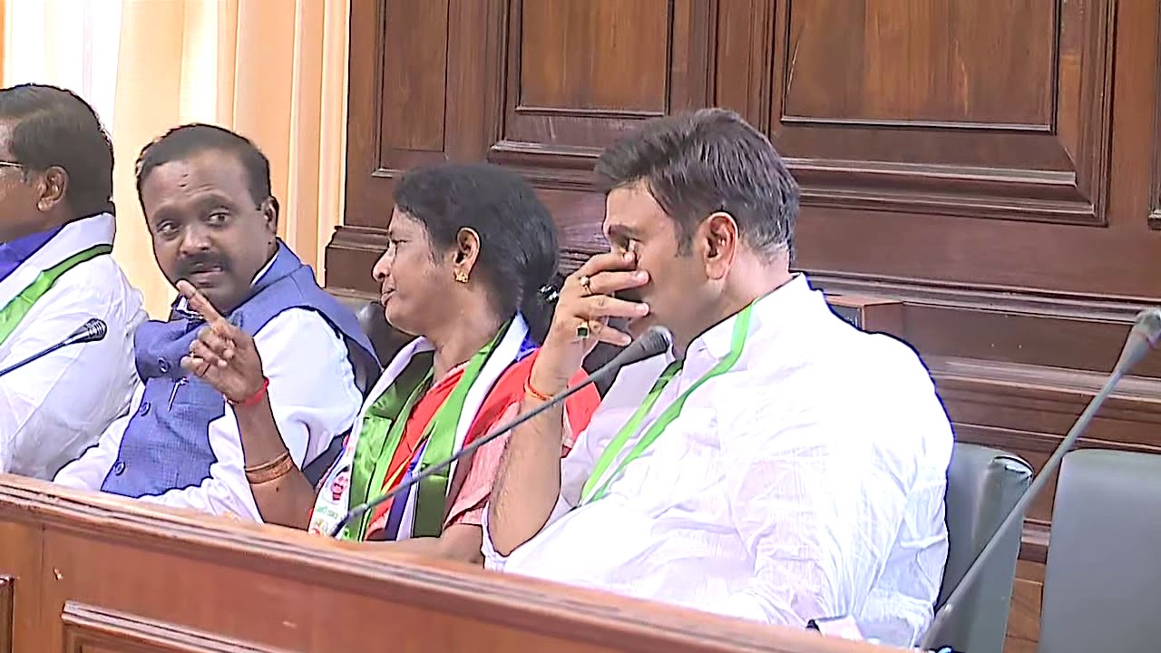 YSRCP MPs conducts meeting on upcoming plan of action in Parliament sessions