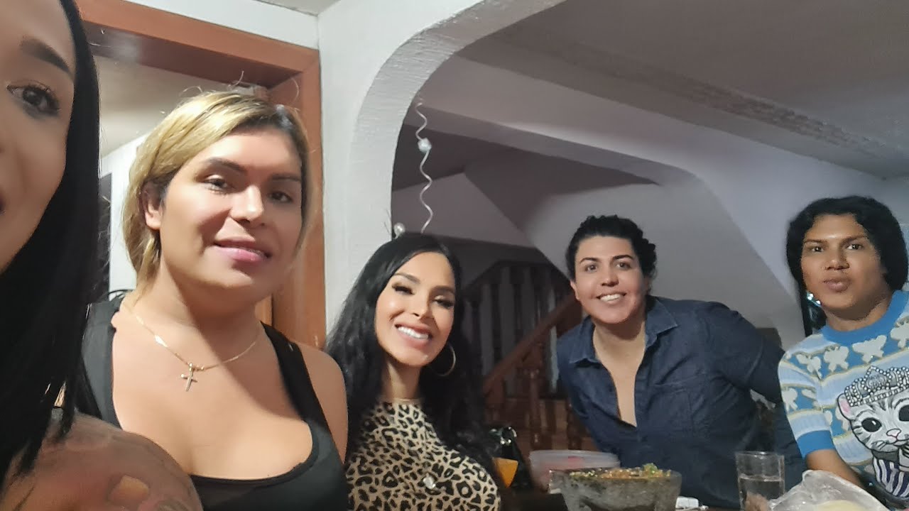 Con Las Chicas Wendy Grecia Kimberly Congoro