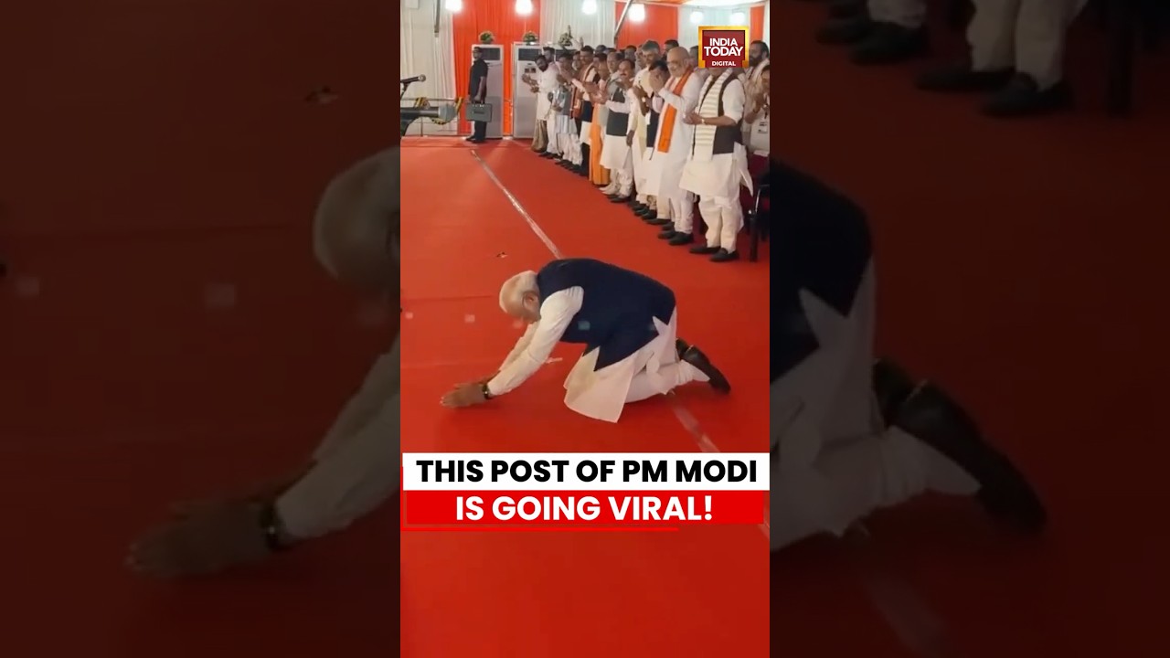 VIRAL VIDEO | PM Modi Posts a Video of Him Bowing Down at Suvendu's Oath Ceremony in Bengal