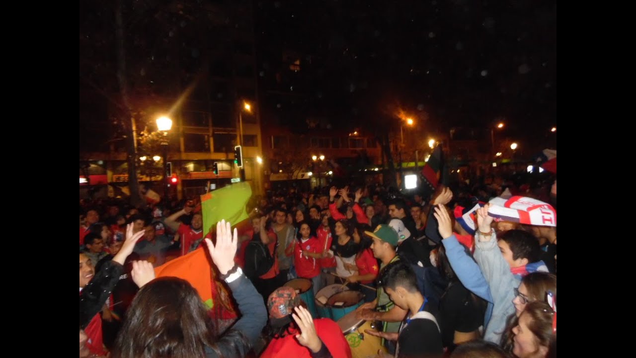 Reacción Penales En El Barrio Bellavista (Bar Robin's) - Chile Campeón Copa América 2015
