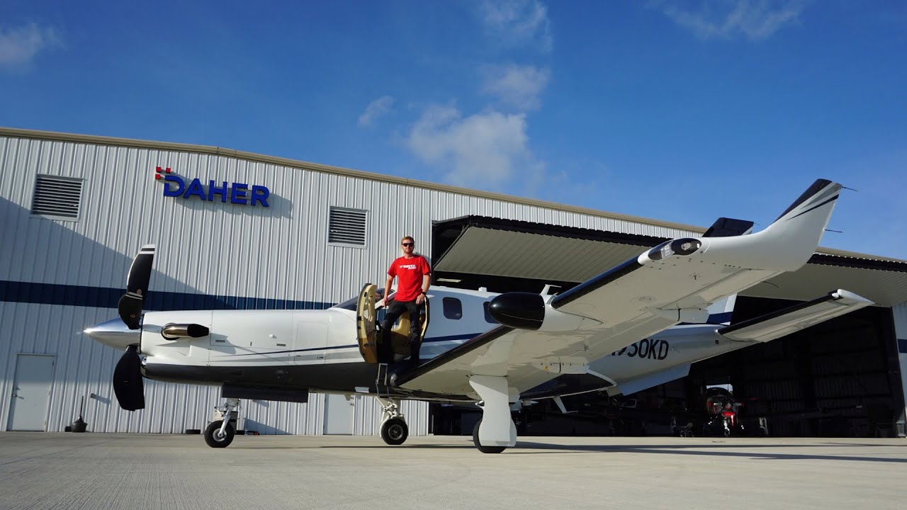 Flight VLOG - Flying a Brand New TBM930