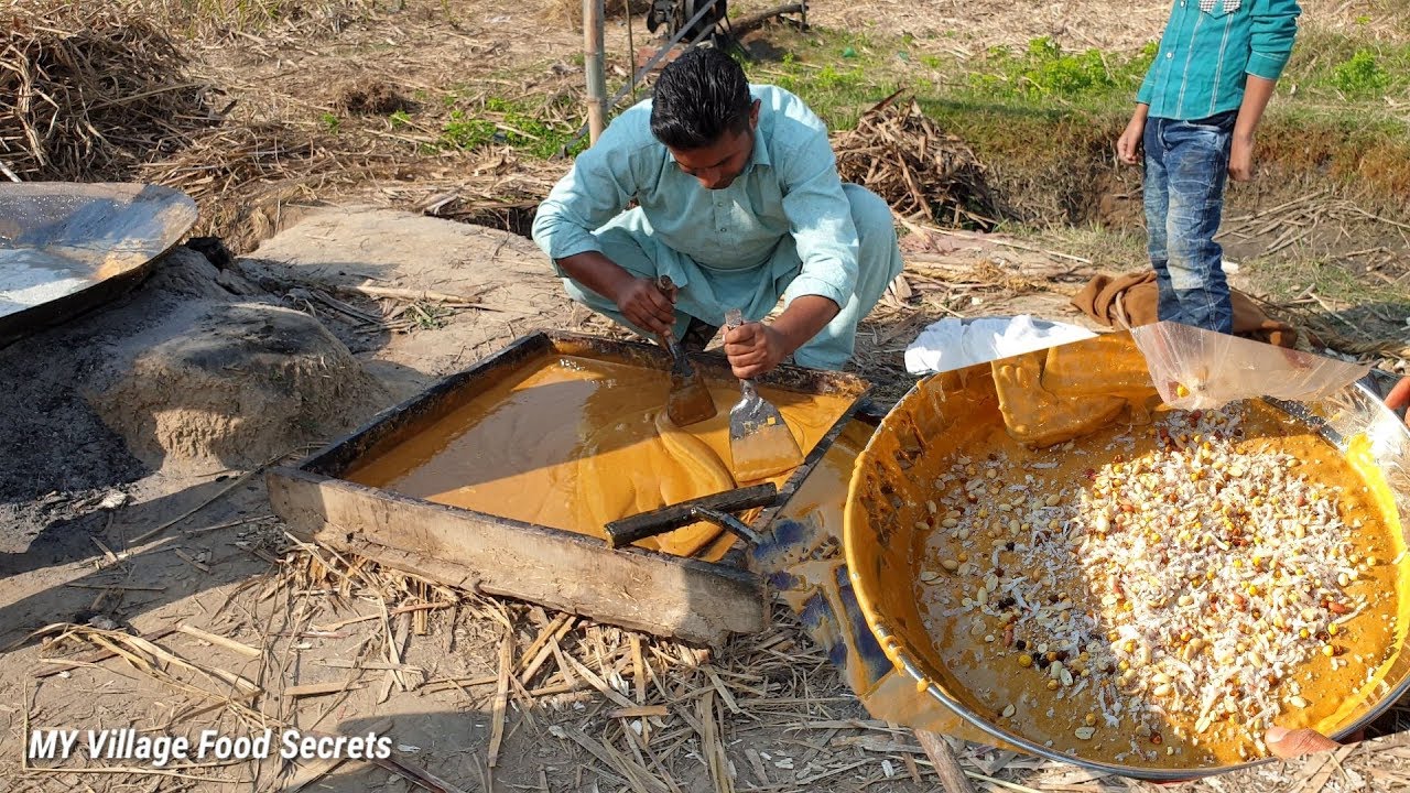 Traditional Jaggery Making  Village mein Gur Banane Ka Tarika | MY Village Food Secrets