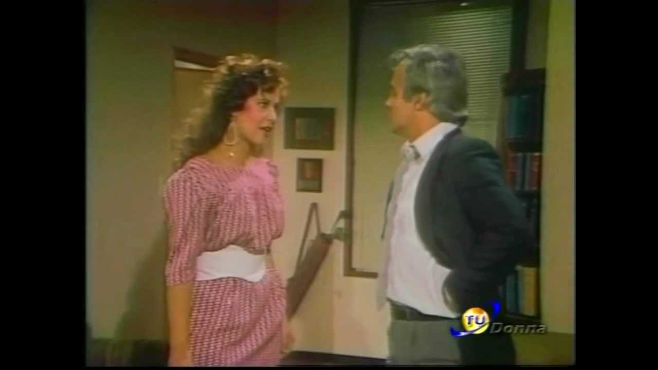 Leonela (1984) - Leonela confessa il suo trauma a Pedro Luis HQ