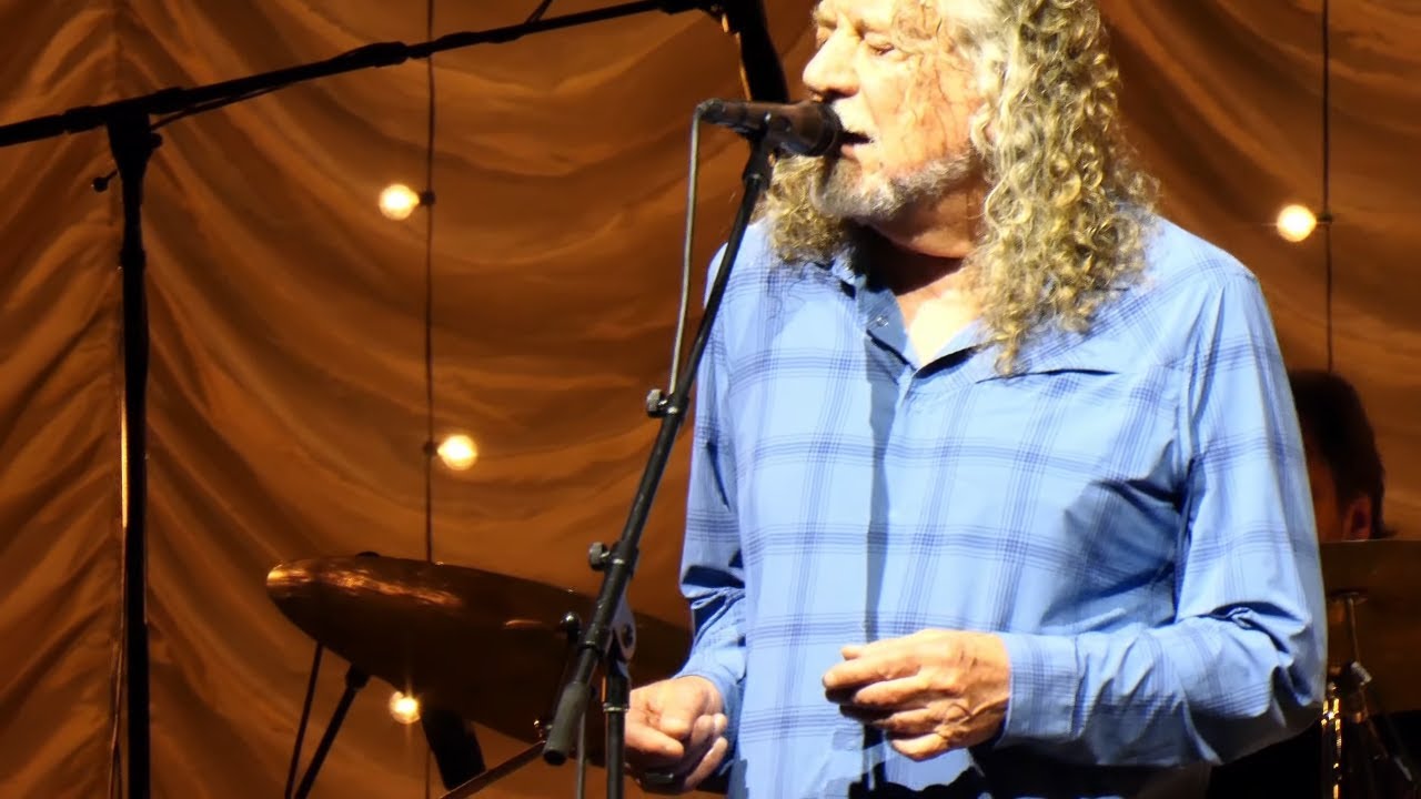 Plant and Krauss BLOW the Crowd Away with 'You Led Me to the Wrong!