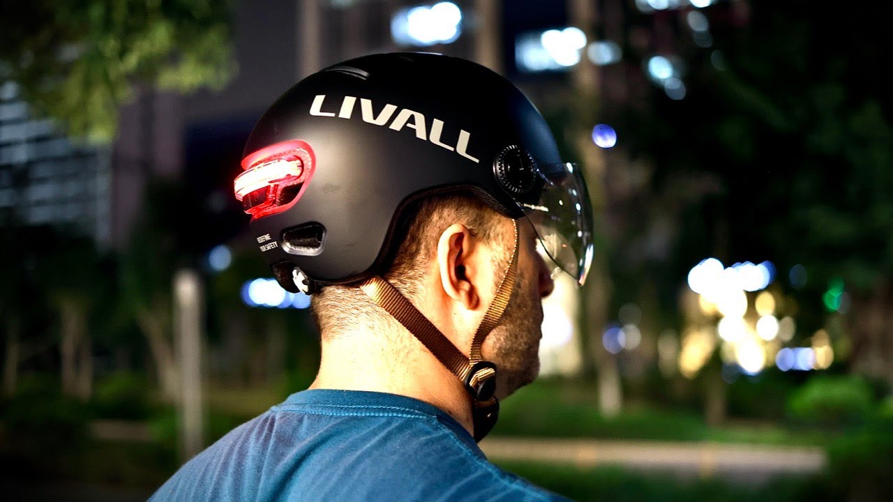 Обзор шлема Livall L23 с подсветкой и датчиком падения