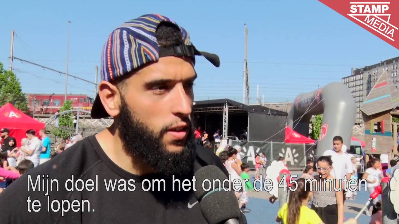 Reuzenloop door de straten van Borgerhout