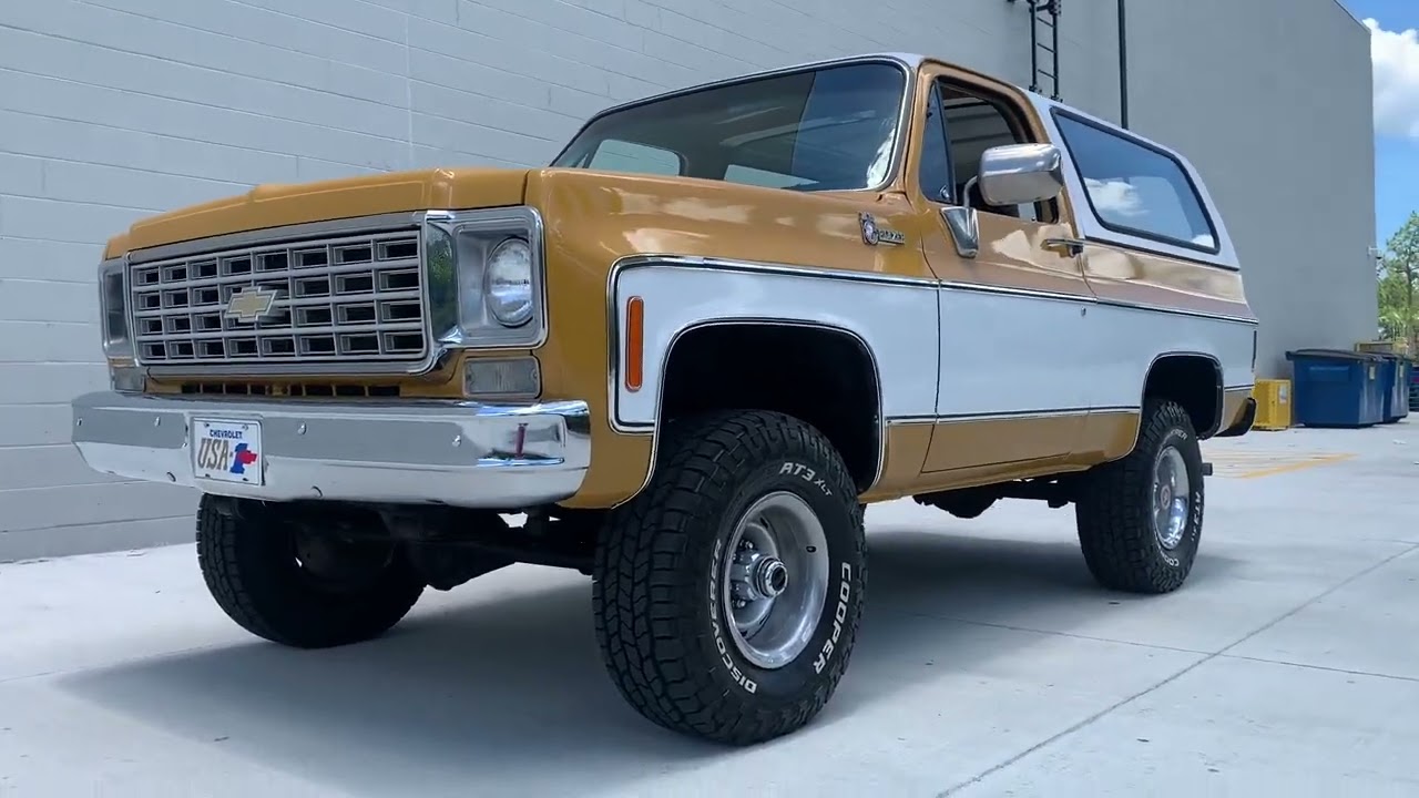 1976 Chevrolet K5 Blazer 4x4 - Ochre