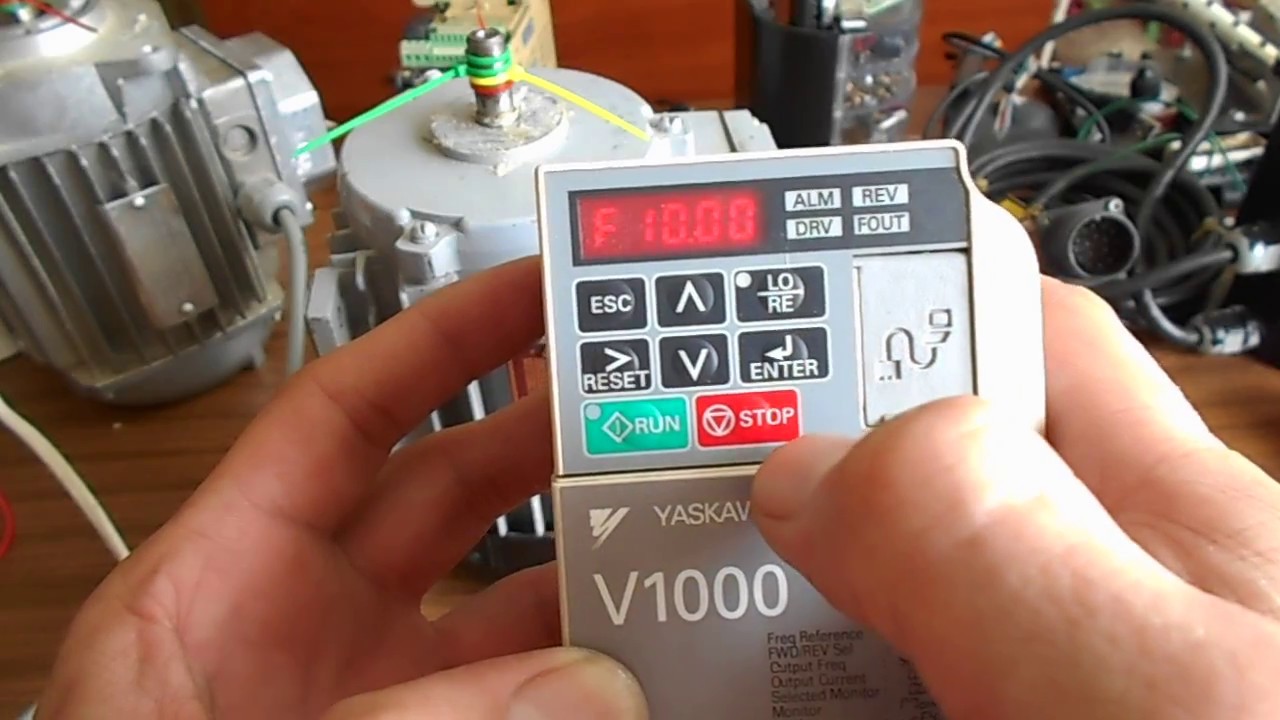 OMRON/YASKAWA V1000-Быстрый старт