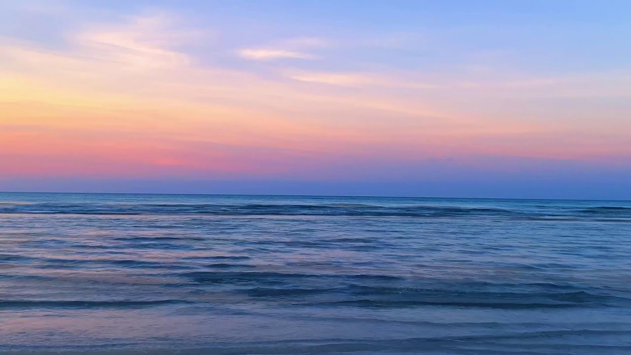 Tranquil Ocean Horizon ASMR 4K Relaxing Waves Ambience for Deep Calm Sleep