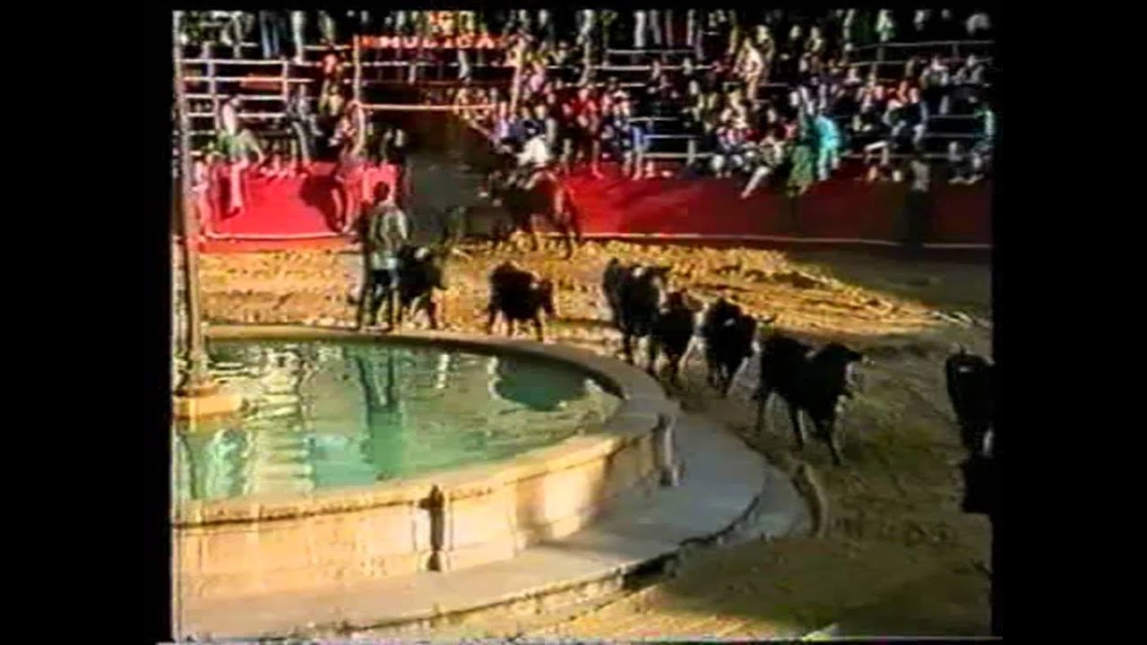 Viernes de Carnaval  1993 SUBIDA, CAPEAS Y BAJADA EN PLAZA MAYOR DE TRUJILLO