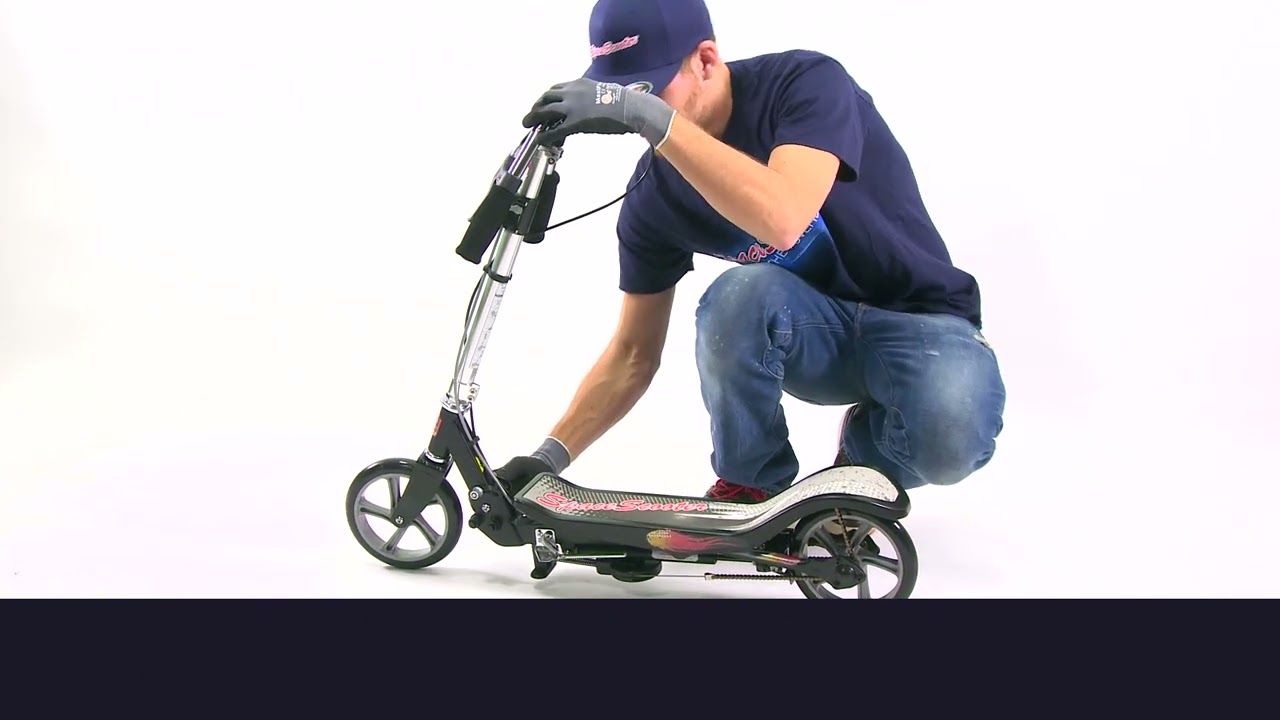 Inklappen van de Space Scooter X580, X590 (NL)
