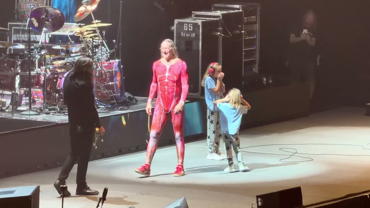 Tool - Vicarious live at Blaisdell Arena in Honolulu, Hawai'i - December 19th, 2025