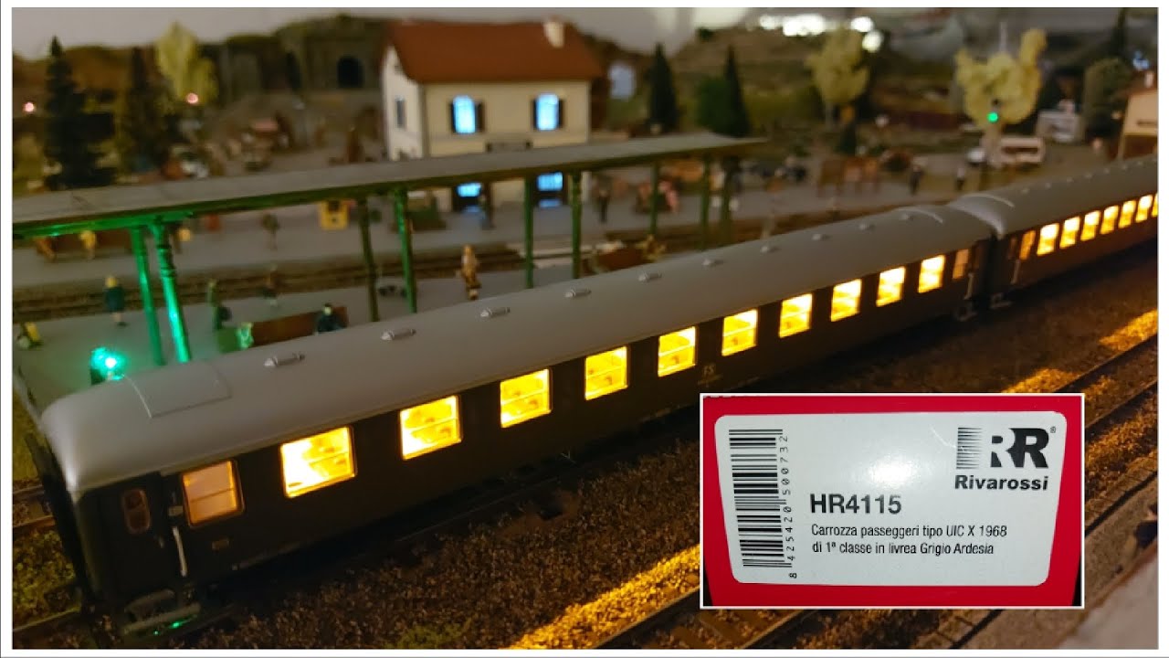 Presentazione Rivarossi HR4115/4116/4117 CARROZZE UIC X 1968 con luci interne di serie 1 e 2' classi