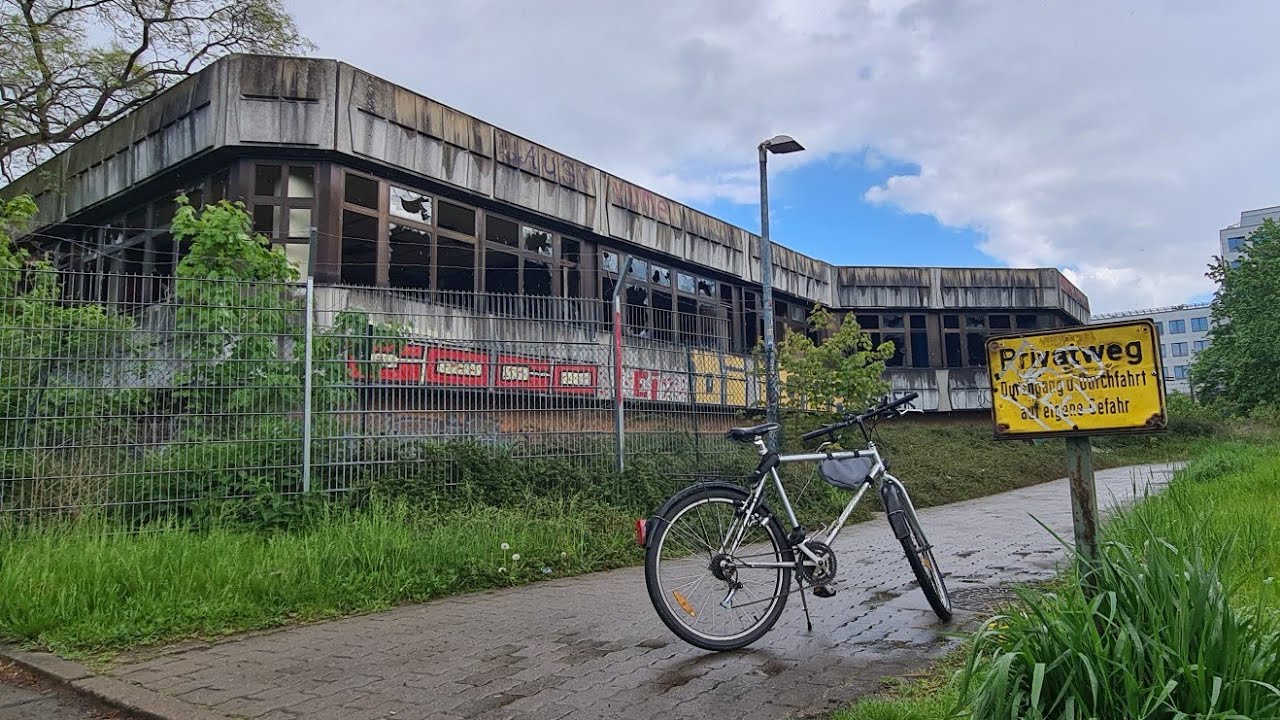 Sportschule/ Lost Place/ 2021