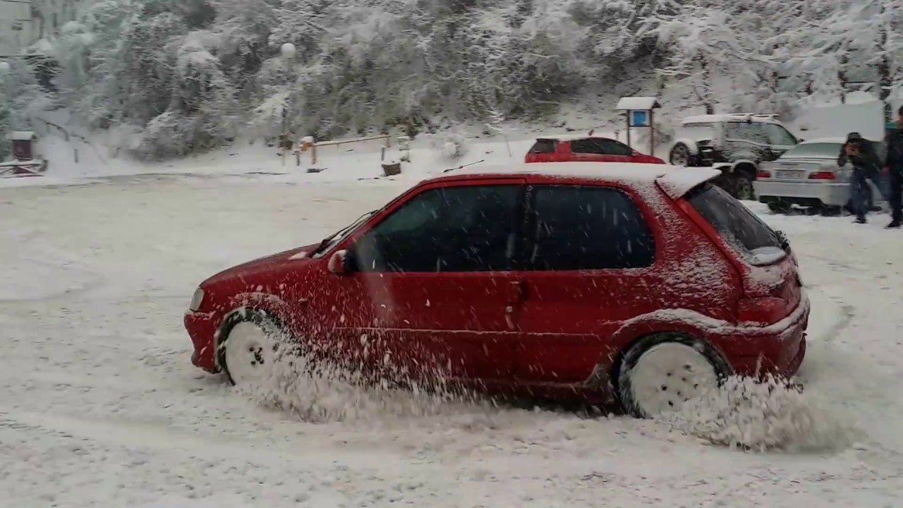 Peugeot 106 GTI snow fun