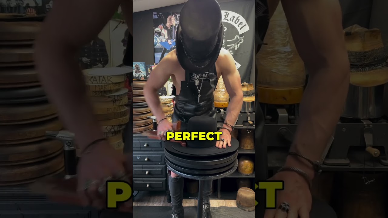 The Best Hat-Maker in The World 🎩(@BladeHats)