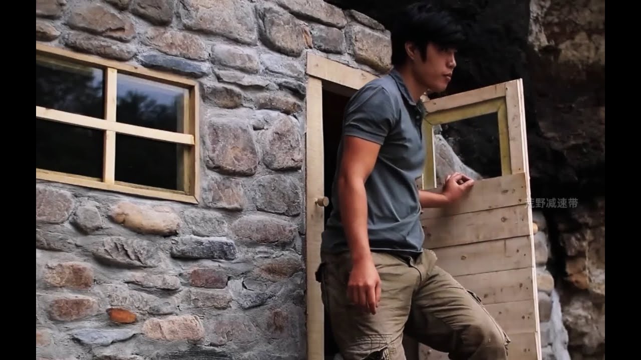 How to Build a Primitive House in the Jungle Using Only Nature