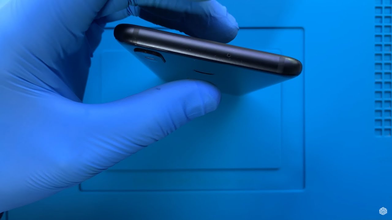 Замена аккумулятора Xiaomi Mi 8