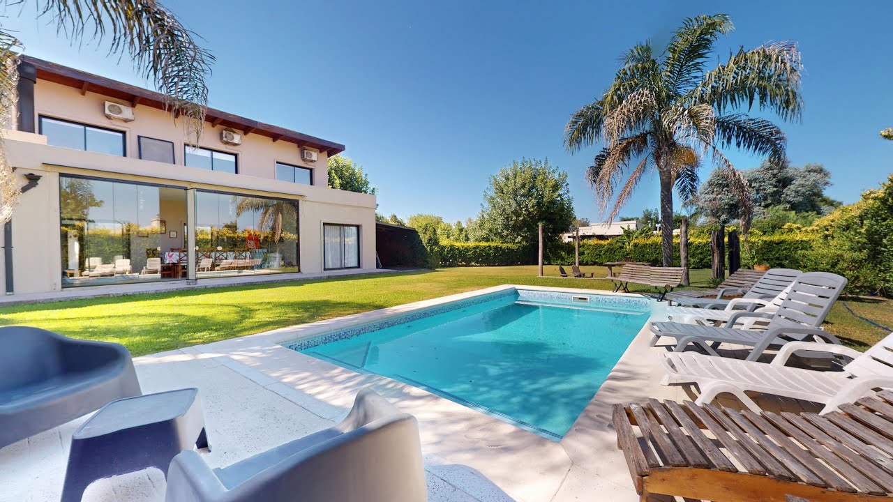 Exclusiva Casa en Venta en Barrio Cerrado Manzanares Chico