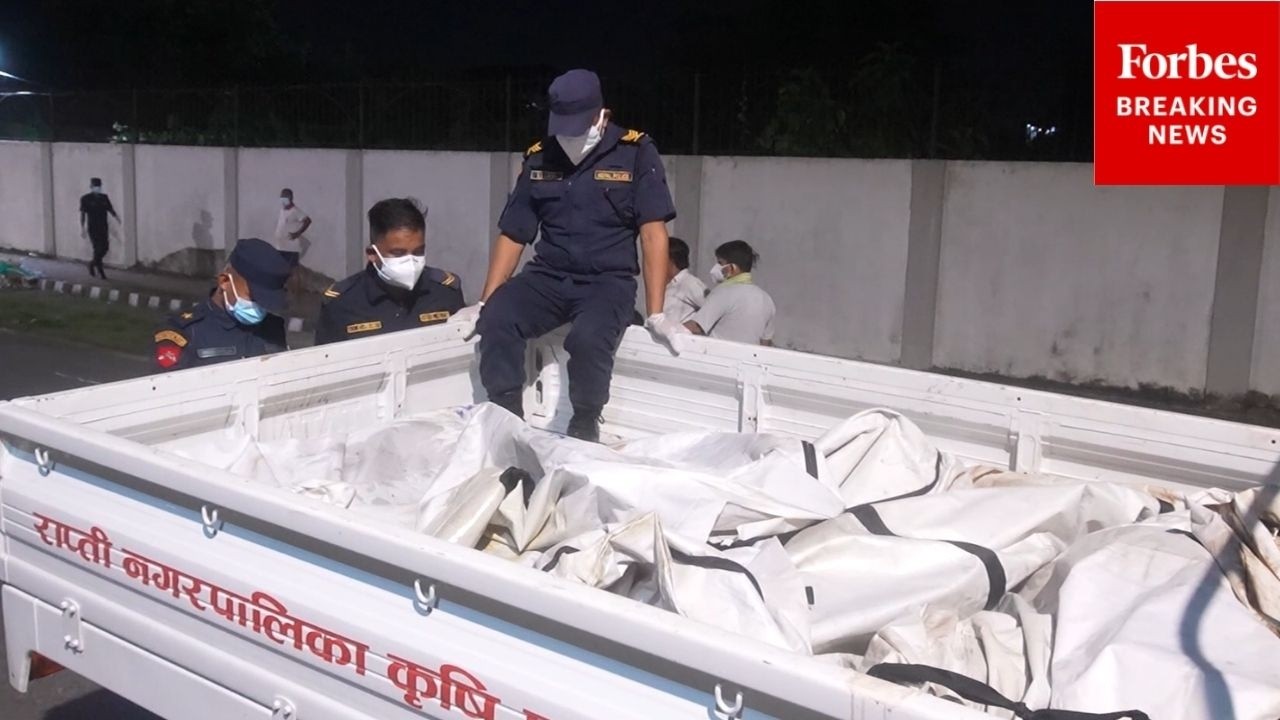 Nepali Officials Prepare Mass Graves As Death Count Tops 675 From Flooding, Authorities Say