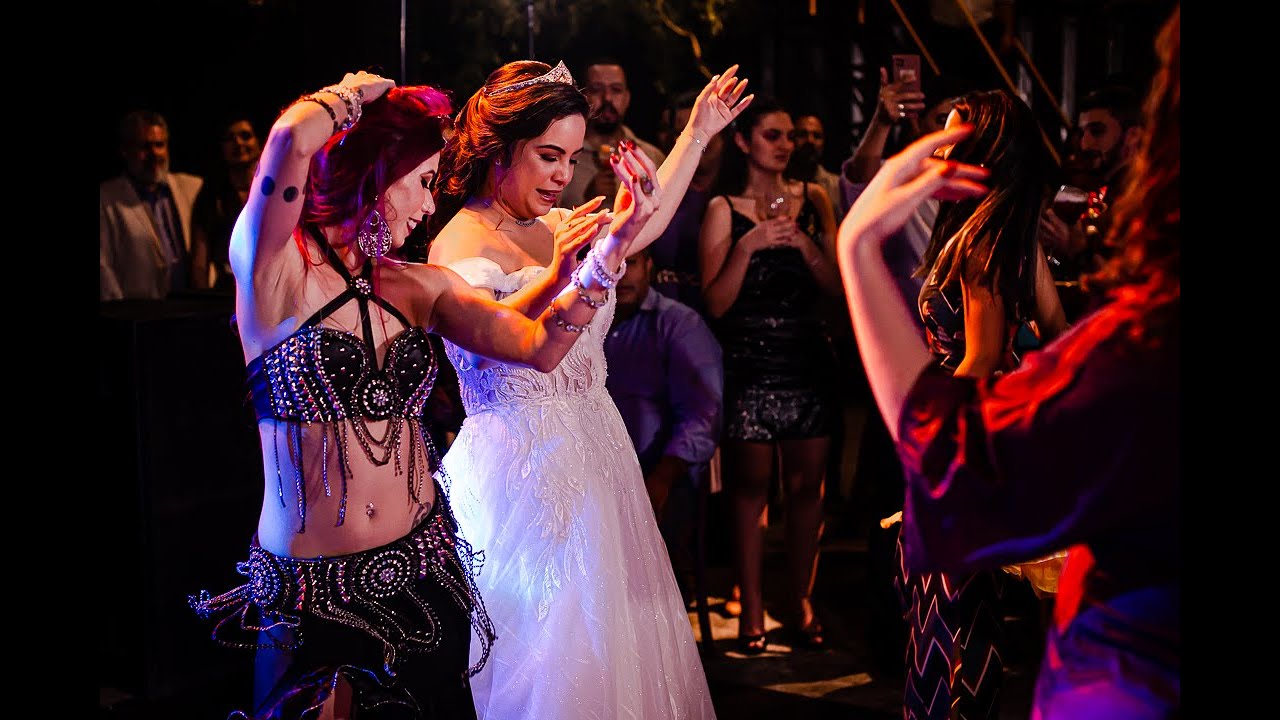 Natália Piassi Bellydancer - Solo de Percussão