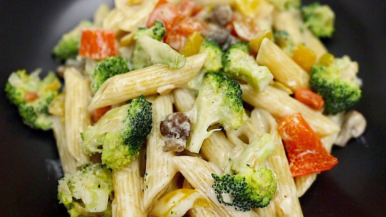 Cremige Pasta mit Brokkoli und Pilzen! Schnelles und leckeres Abendessen!