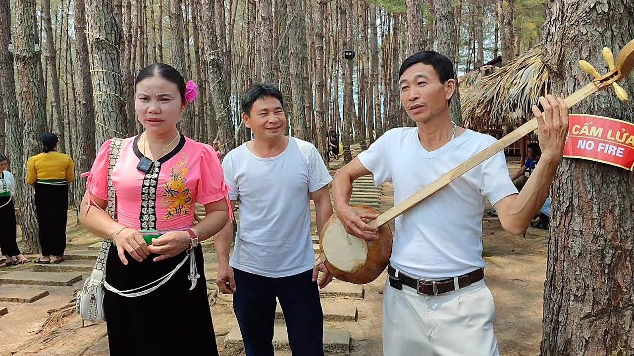Quàng Lốt & Lìm Ninh: Hai tâm hồn nghệ sĩ đồng điệu tại đồi thông Than Uyên