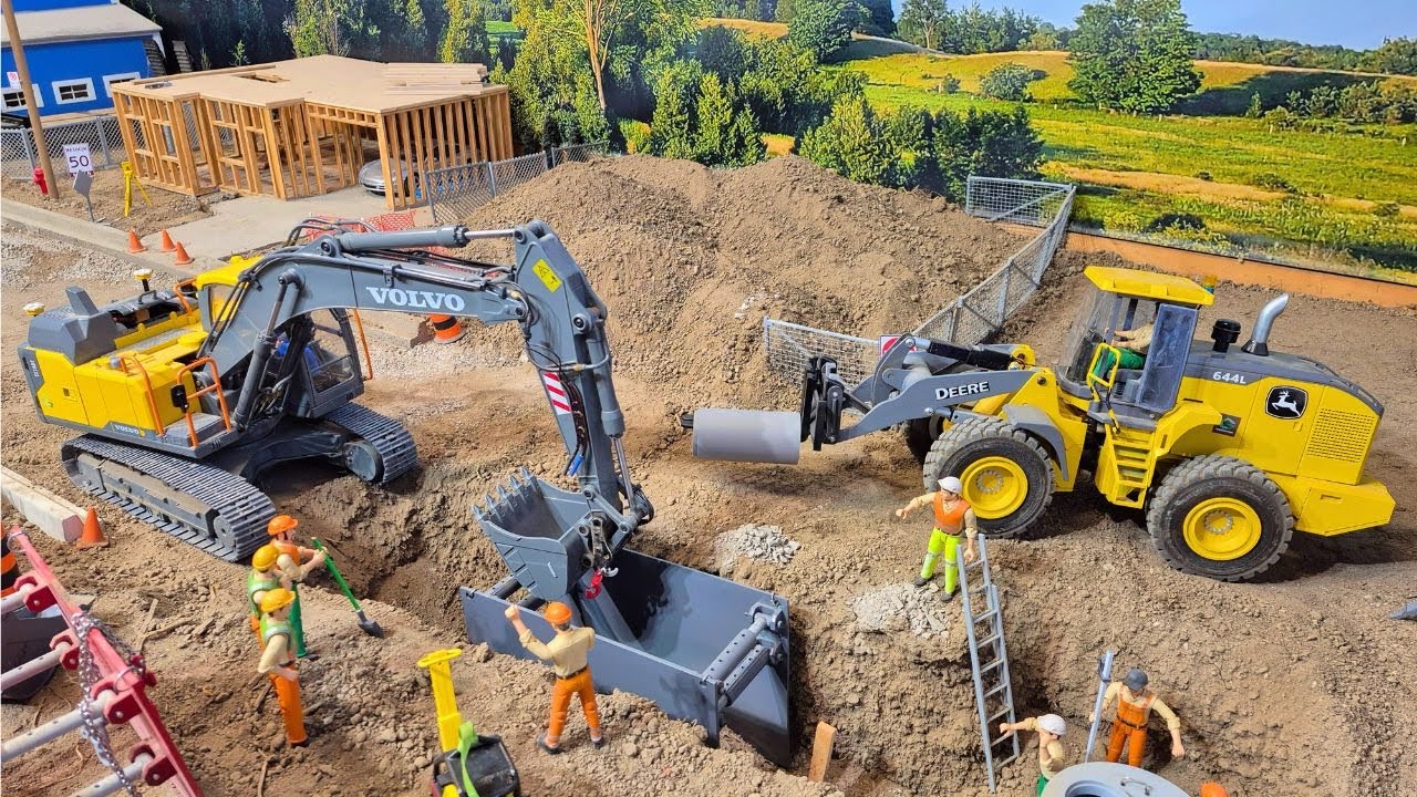 Giant RC Construction Site Comes to Life With Amazing Detail