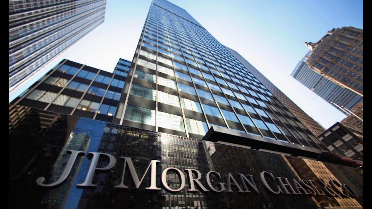 Too Big To Fail Banks Shrug Off Dodd-Frank Regulations